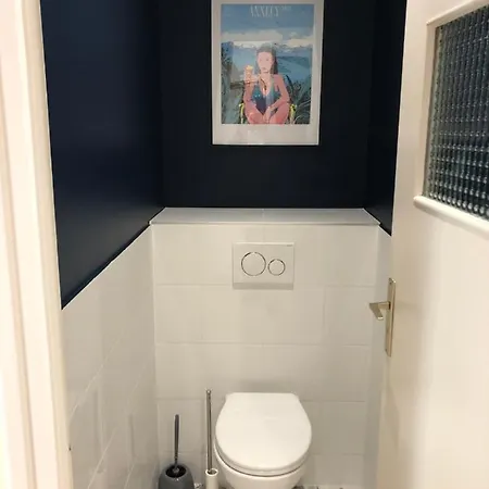 Modern 1room Canal Terrace 400m *